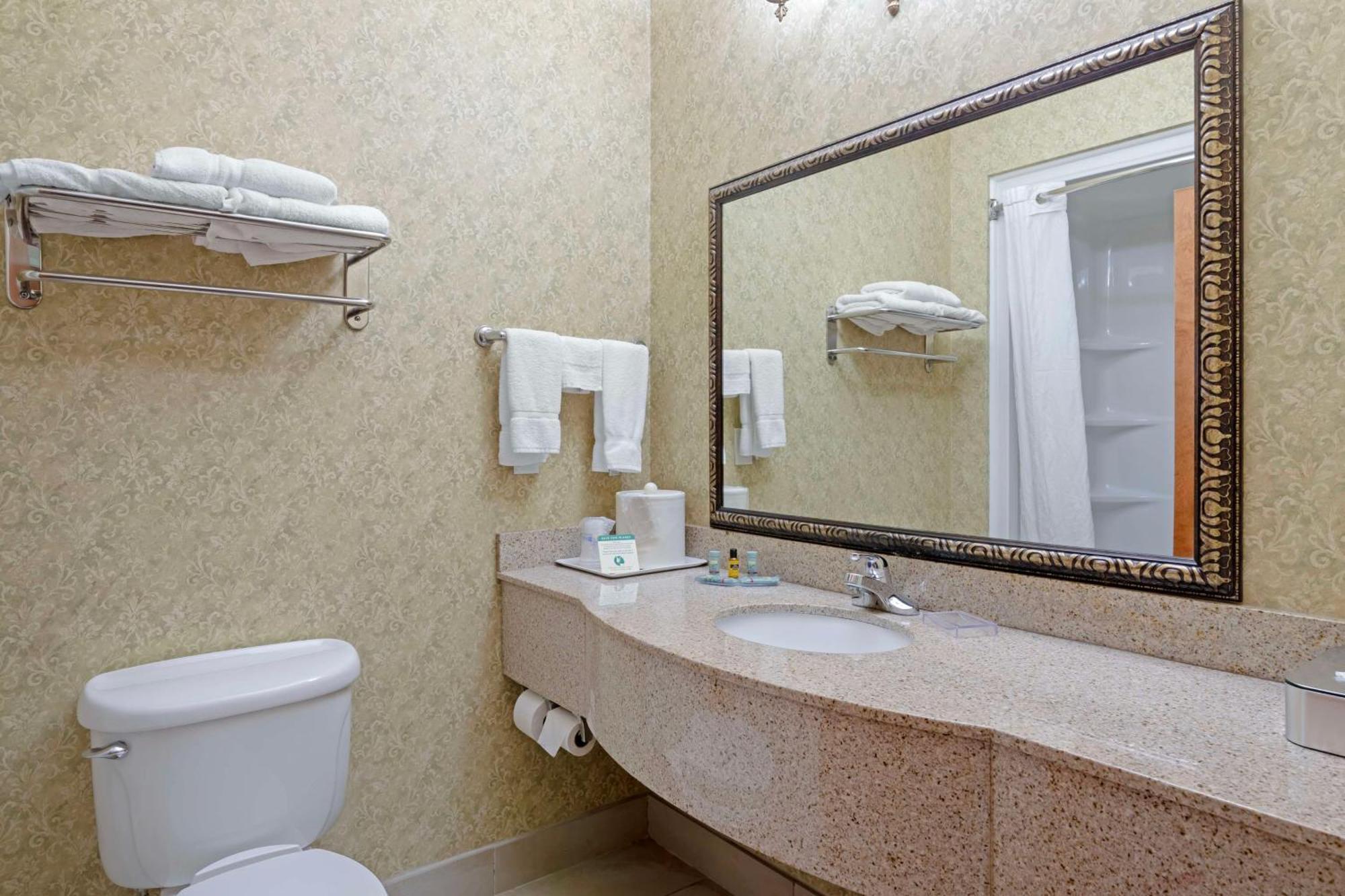 Best Western Plus Bradbury Inn And Suites Waycross Exterior photo