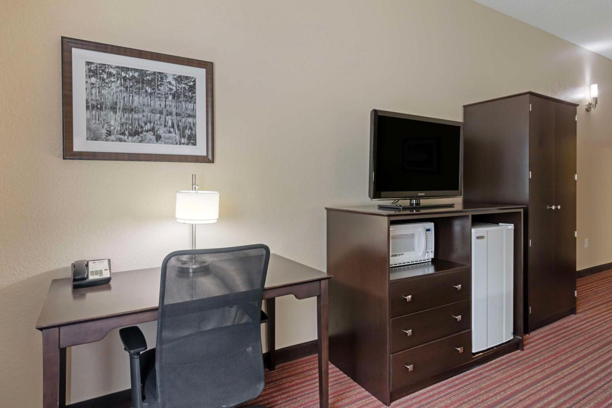 Best Western Plus Bradbury Inn And Suites Waycross Exterior photo