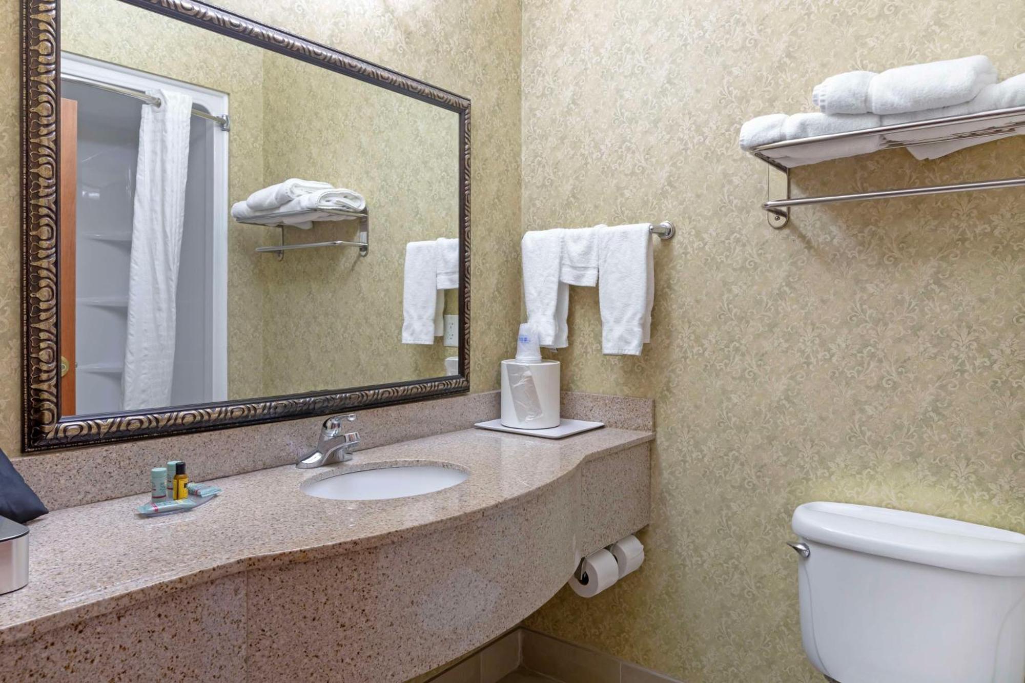 Best Western Plus Bradbury Inn And Suites Waycross Exterior photo